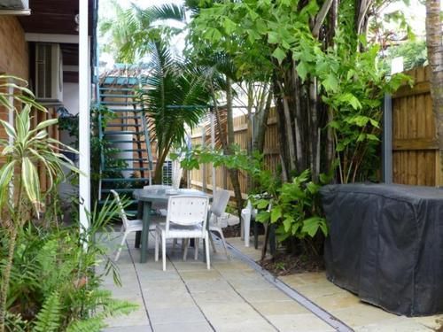 Airlie Court Units Aparthotel Airlie Beach Bagian luar foto