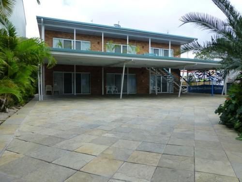 Airlie Court Units Aparthotel Airlie Beach Bagian luar foto